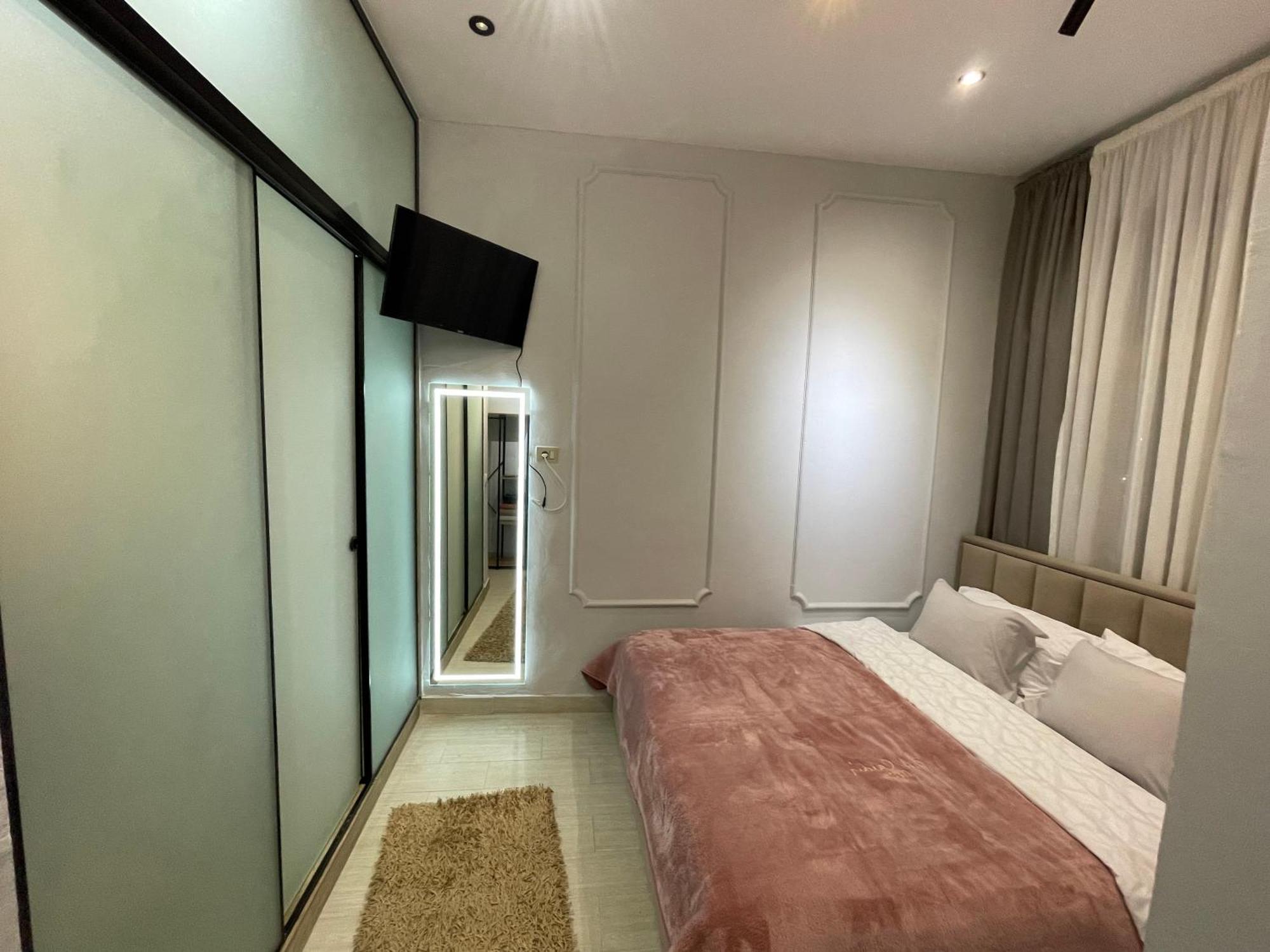 Blloku Tirana Studio Bagian luar foto